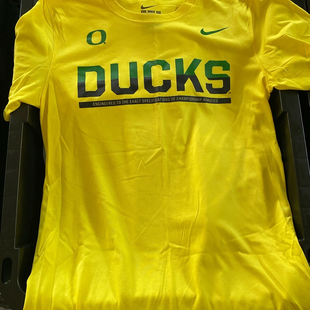 Nike Oregon Ducks Yellow Team Tee